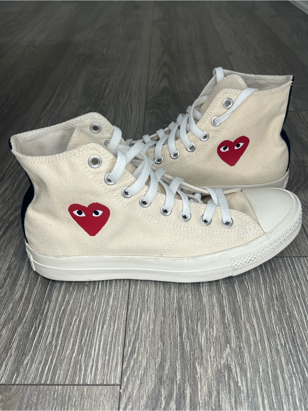 Comme Des Garçons PLAY x Converse Chuck 70 High 'Milk' Men’s Size 7 Women’s 8.5